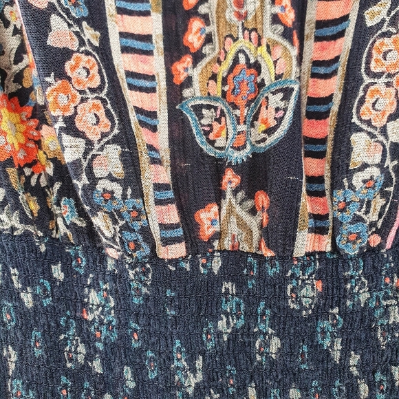 BILA Mixed Floral Sleeveless Dress - Picture 6 of 7